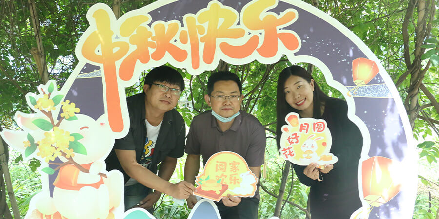 Wiseasy Celebrates Moon Festival with Its Chinese Staff