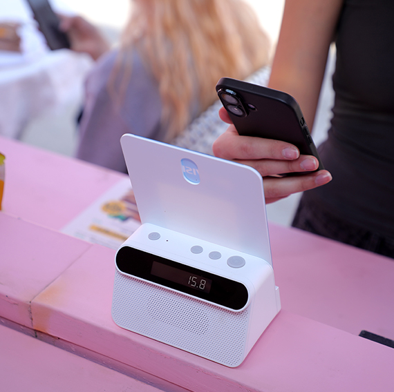 جهاز الدفع الذي يتحدث بصوت أعلى